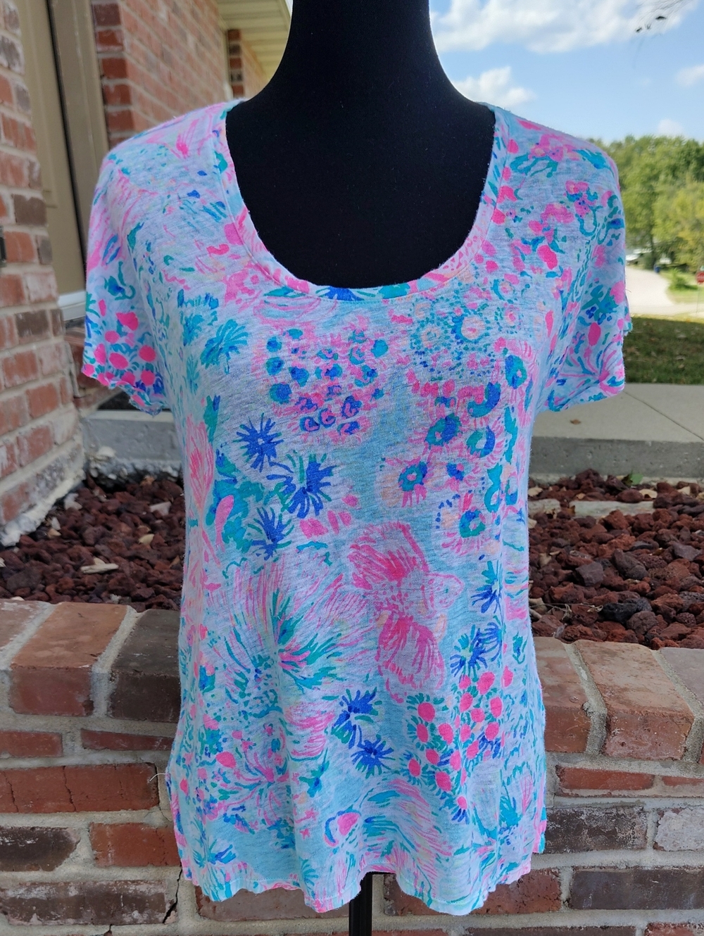 Lilly Pulitzer Inara 100% Linen Floral Scoop Neck Top Size M Beachy Coastal Boho